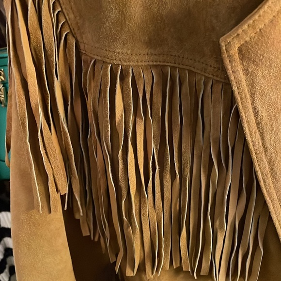 Free people vibe Vintage suede fringe! This Jacket is in Excellent condition. - Picture 10 of 14